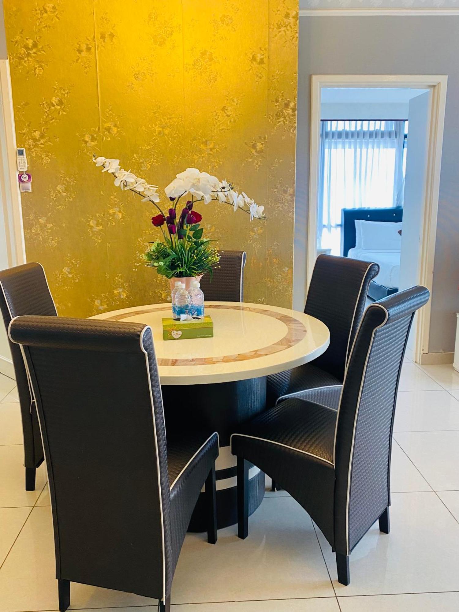1 Imbi Suites Times Square Bukit Bintang Kl Куала-Лумпур Экстерьер фото
