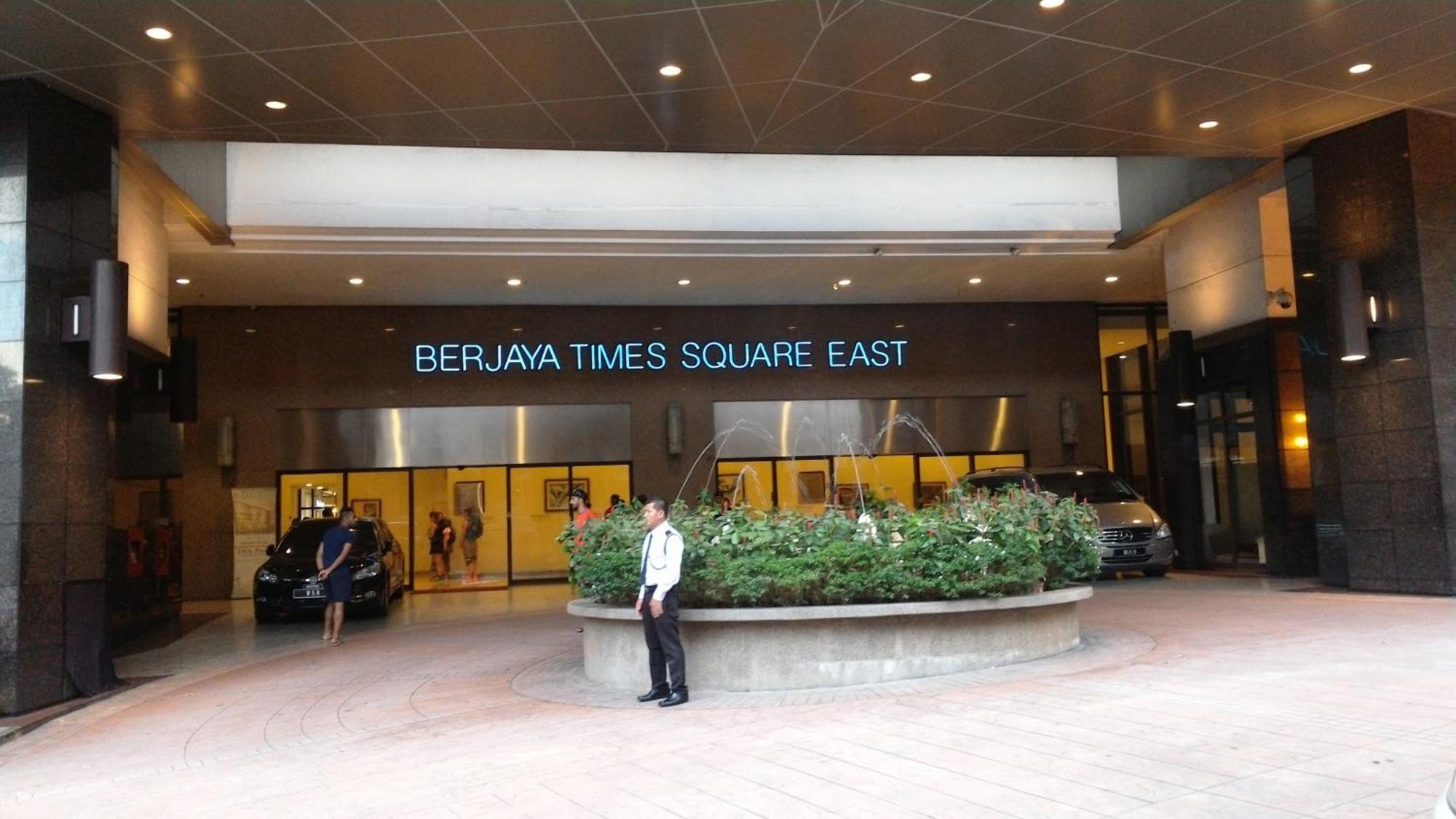 1 Imbi Suites Times Square Bukit Bintang Kl Куала-Лумпур Экстерьер фото
