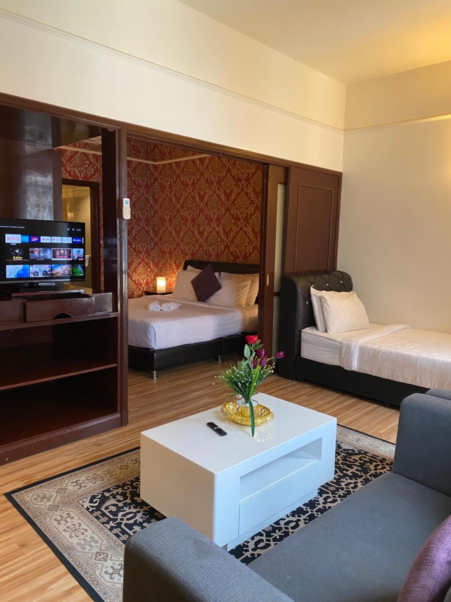1 Imbi Suites Times Square Bukit Bintang Kl Куала-Лумпур Экстерьер фото